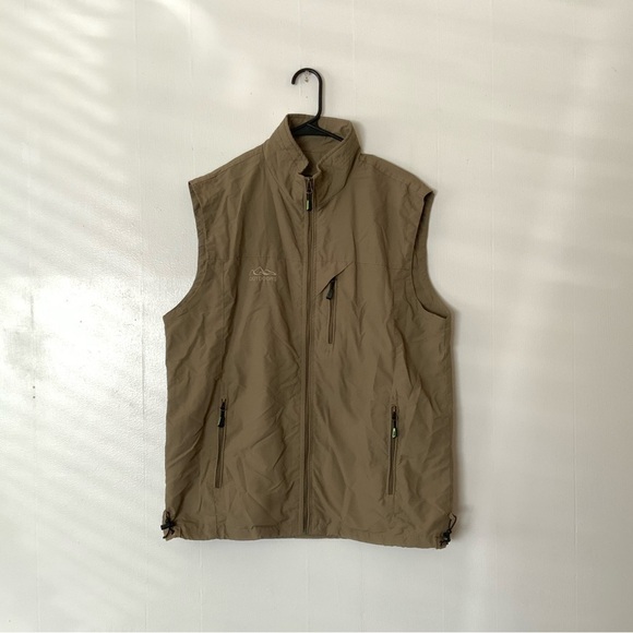 OUTDOOR Tribe Vest - Picture 1 of 6